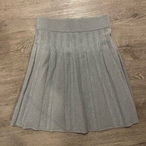 Ann Taylor Grey Pleated Skirt